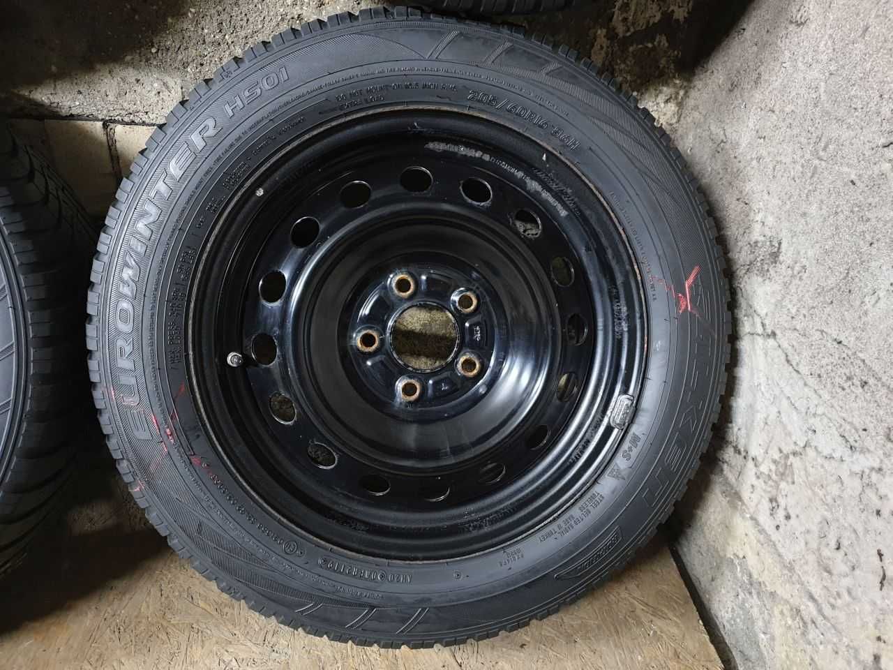 Felgi Stal Hyundai Kia R16 5x114,3 opony zimowe 205/60R16 6,2mm 2019r
