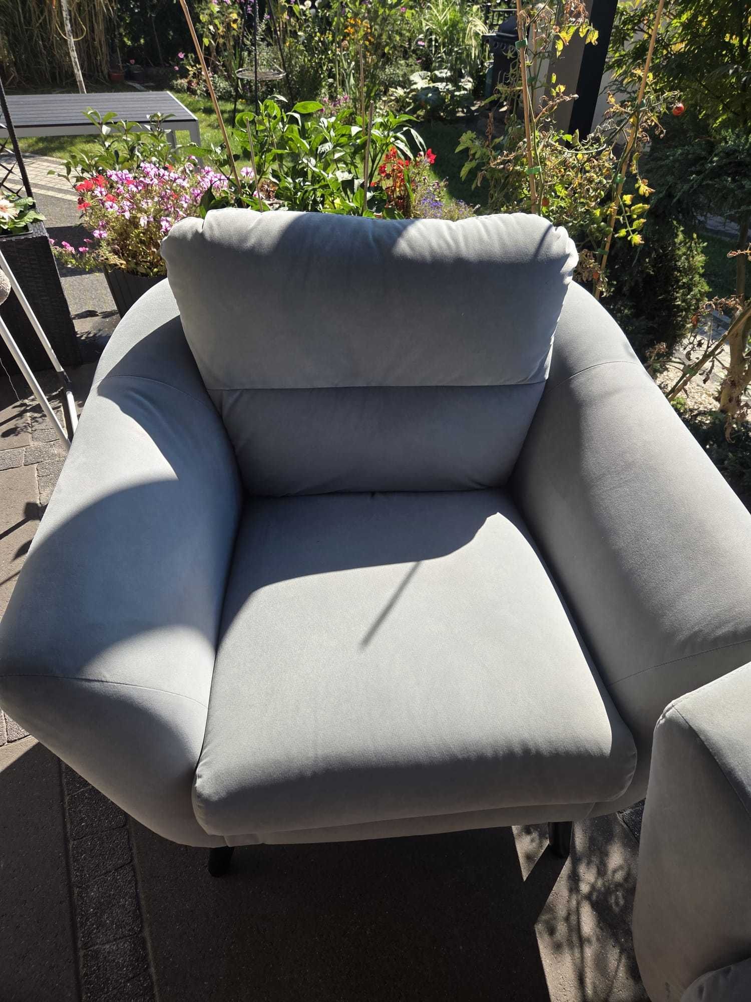 Sofa 2-osobowa + 2 fotele