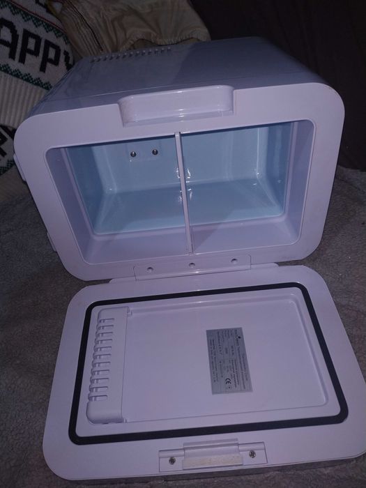 Неробочий міні-холодильник MFA-6L 12/220 в