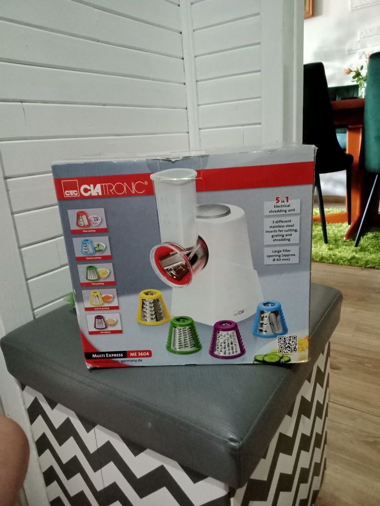 CLATRONIC Elektryczna szatkownica do warzyw owoców sera ME3604