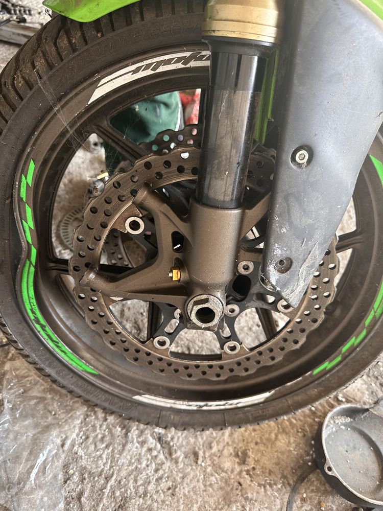 Kawasaki zx10r 04-05 вилка в зборі