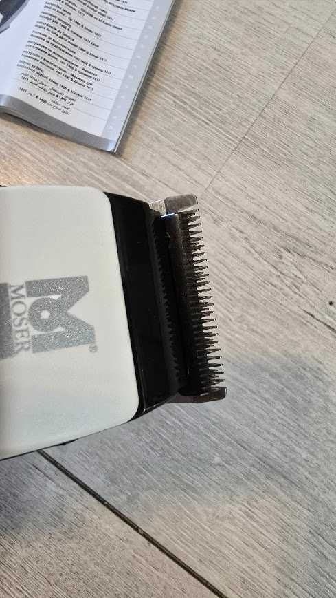 Maszynka do strzyżenia włosów Moser 1400 Silver Edition