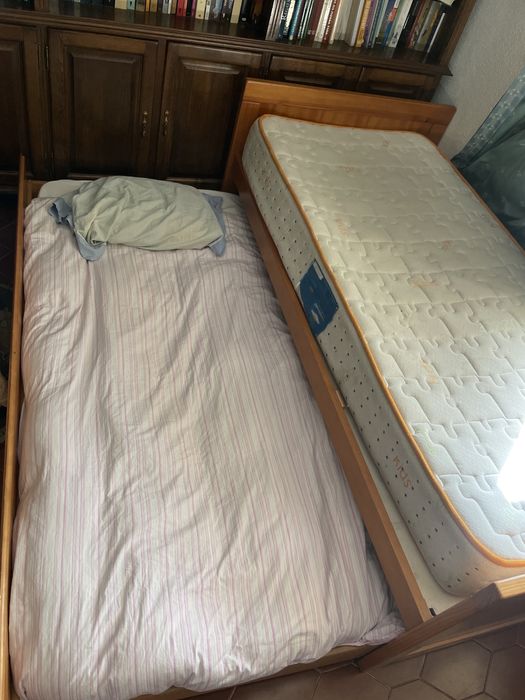 Cama solteiro com gaveta