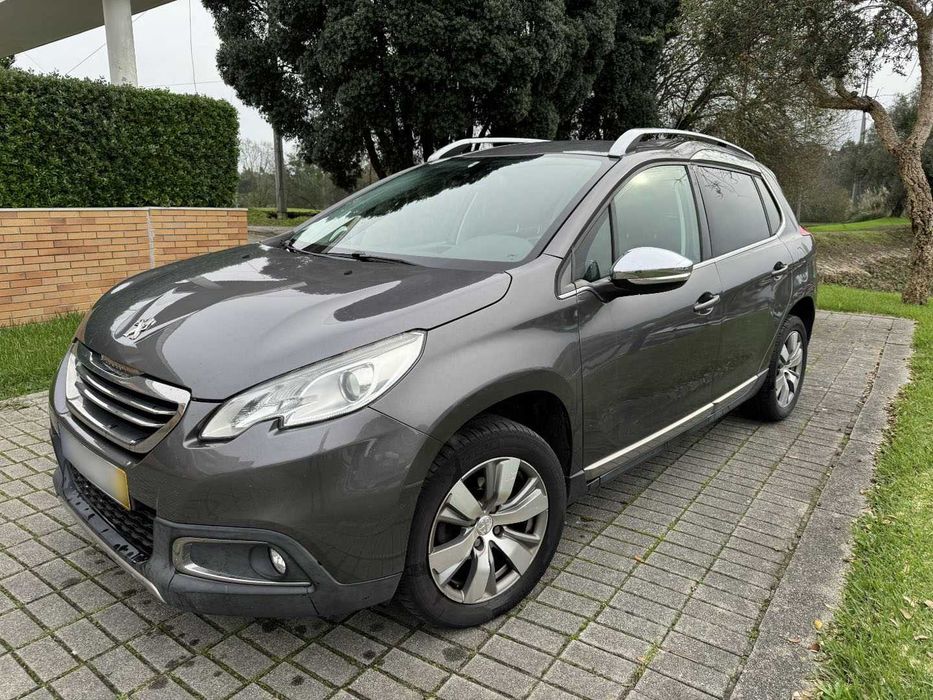 Peugeot 2008 1.6 e-HDi Active Automático