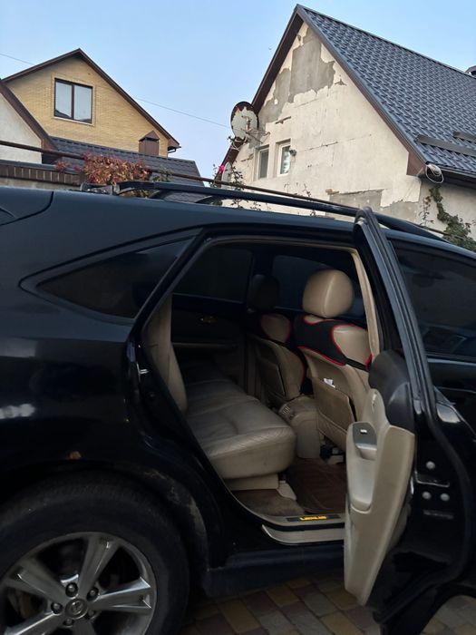 Продам машину Лексус 400