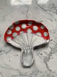 Gliniany ceramiczny podstawek grzyb muchomor handmade świeczka prezent