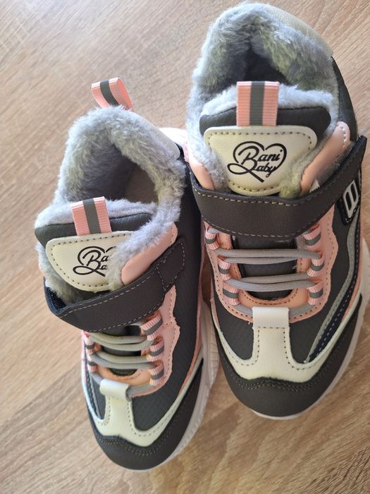 Зимові кросівки дитячі