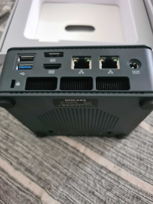 Pc gaming Ryzen 7 7840HS 32gb Ram 1Tb SSD Novo