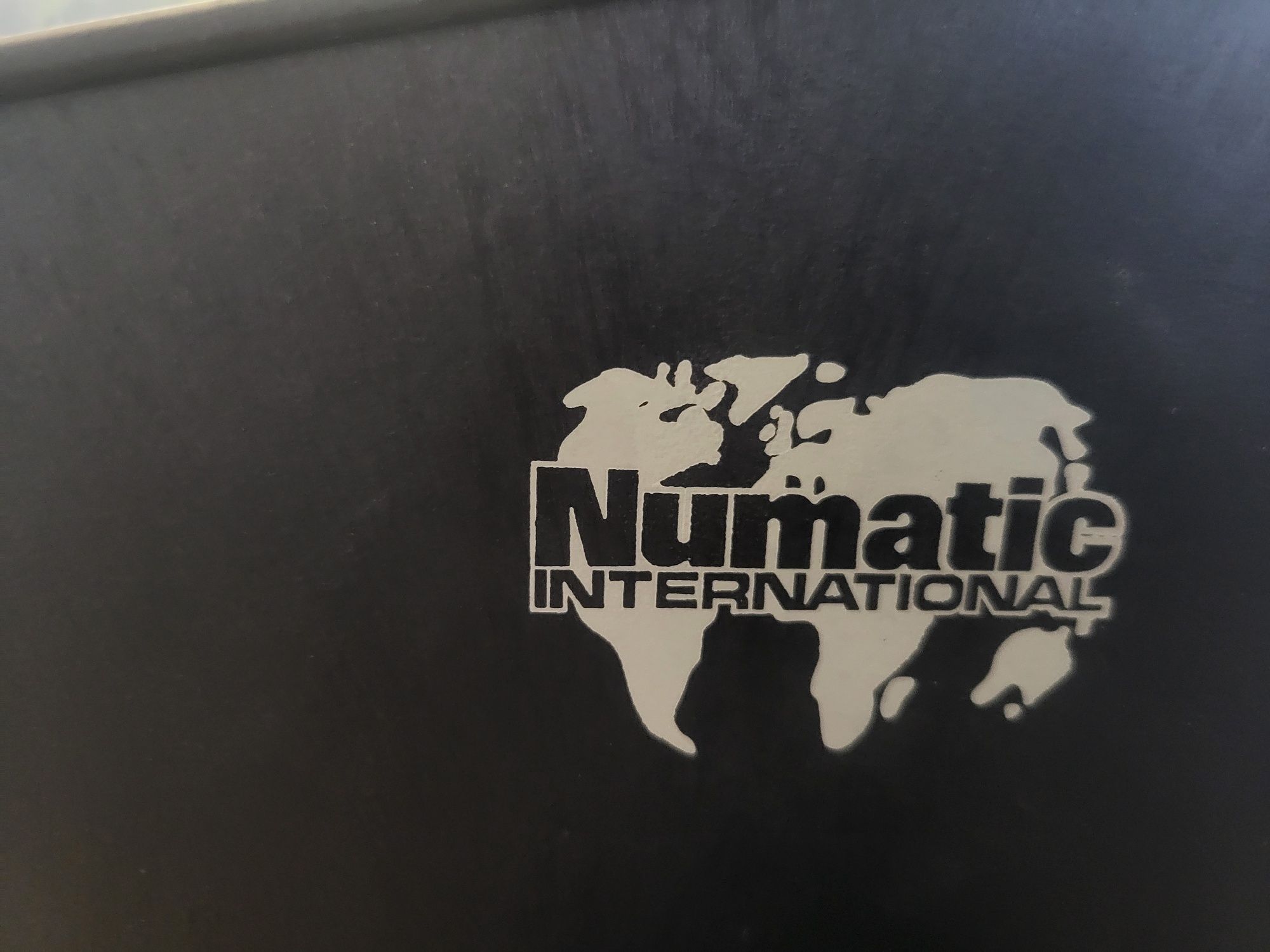 Wózek do sprzątania firmy numatic International MMT 1616