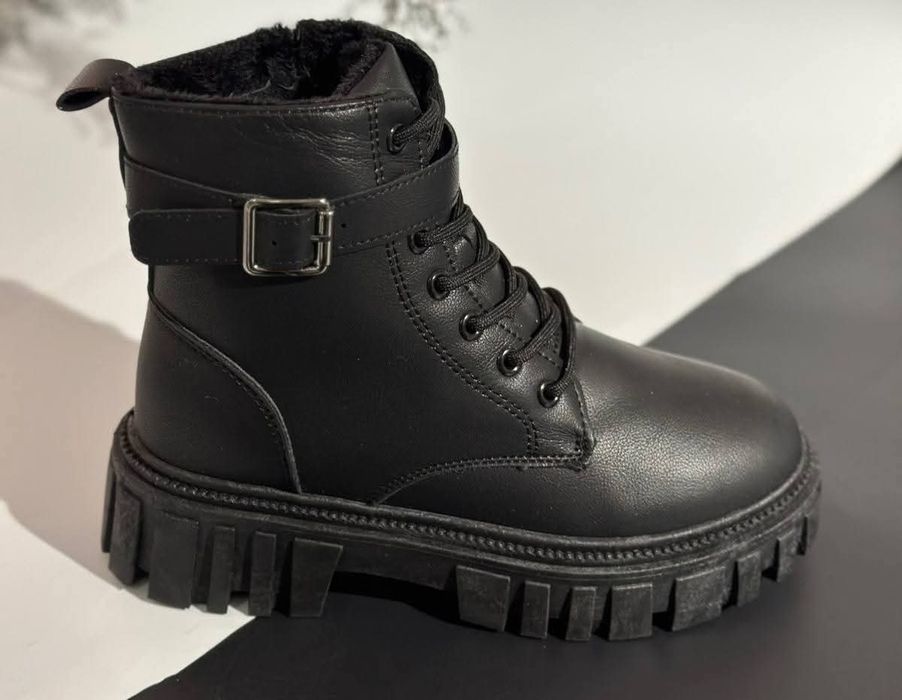 Сапожки натуральна шкiра нові