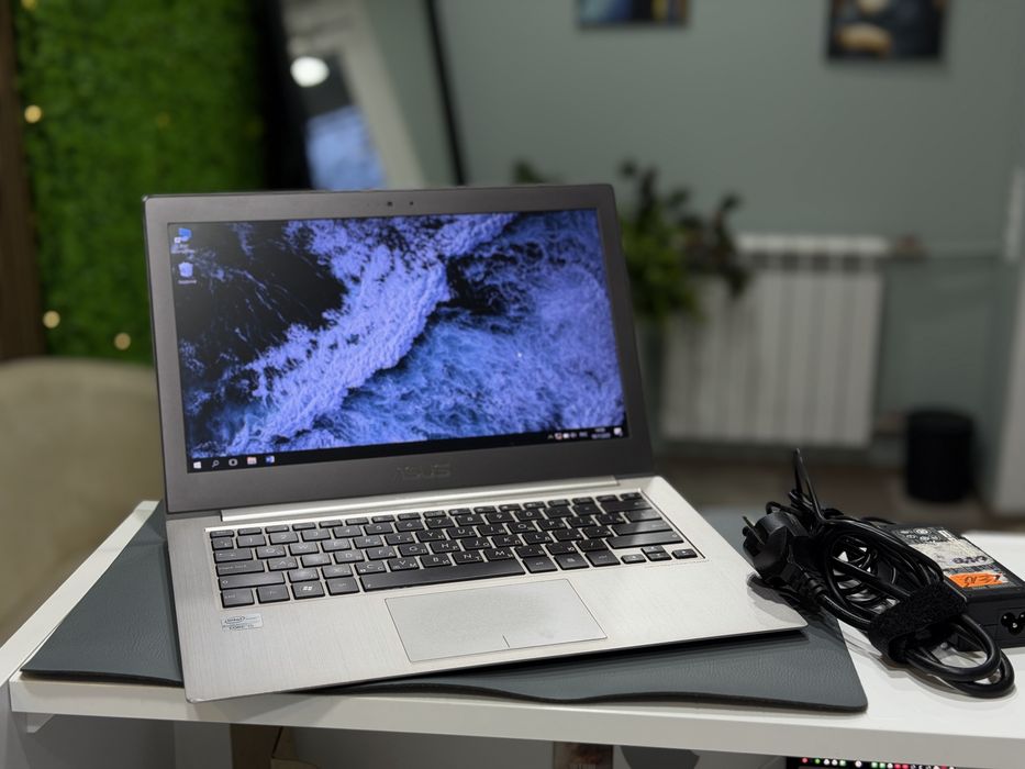 Ноутбук ASUS UX31A, core-i5, 4/256 гб