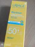 Uriage Bariesun Fluid przeciw przebarwieniom SPF50+
