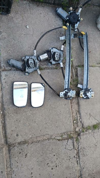 Стоп фонарь стекло мазда 323 121 MAZDA 3 BK BJ