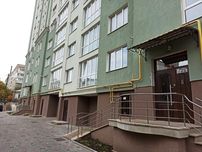 Продається 3 кімнатна квартира 97,7м.кв, вул.Глибока
