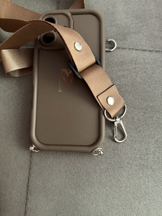 Чохол на iphone 16