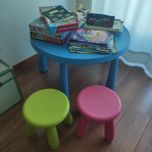 Mesa criança +2 bancos