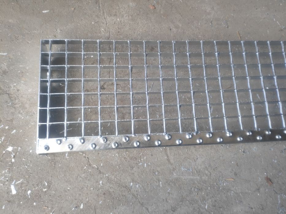 Stopnie schodowe 800*270/240