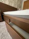 Cama Malm como nova