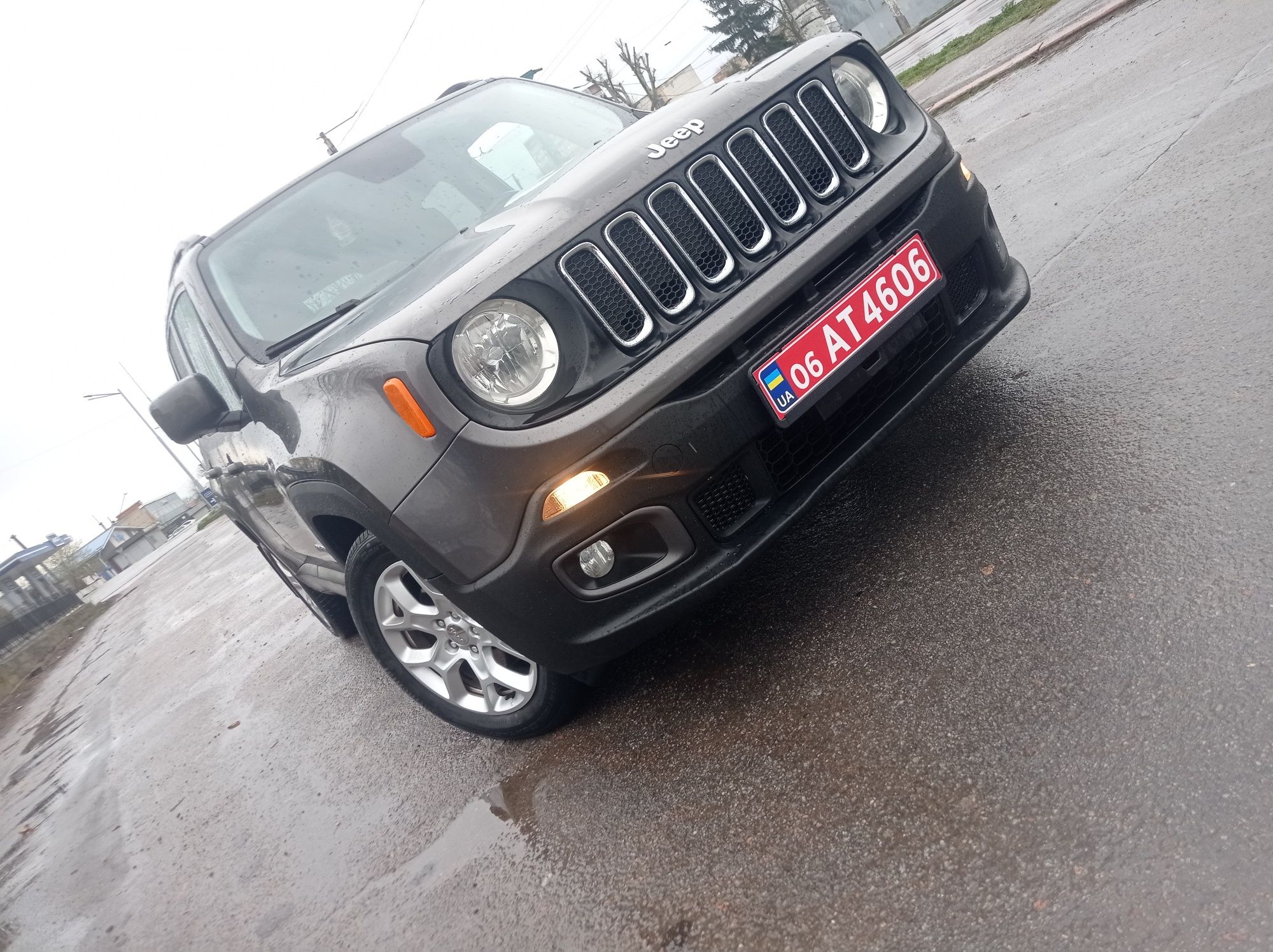 Продам jeep renegade