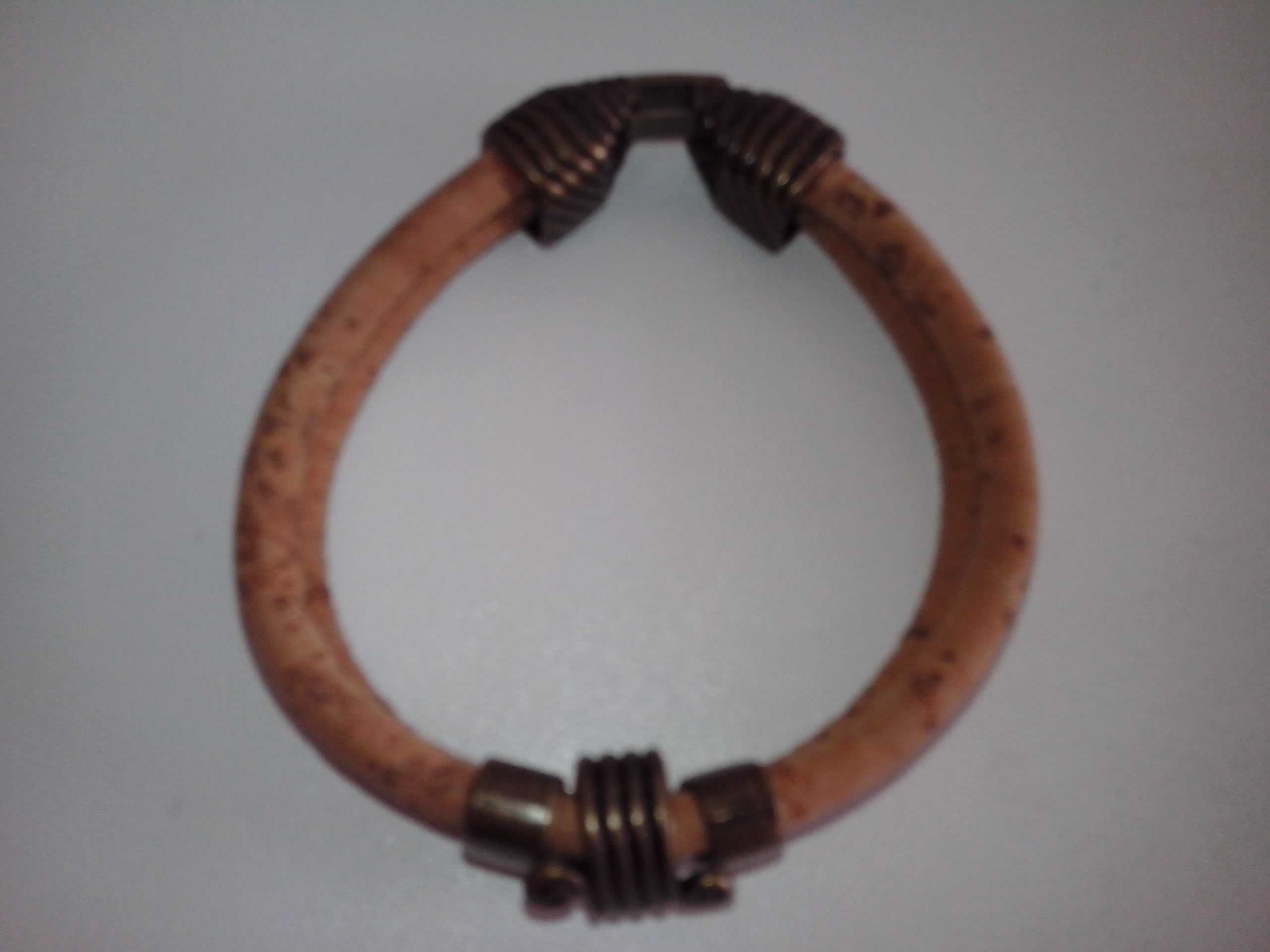 Pulseira de cortiça. Nova
