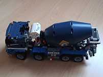 Conjunto Lego Technic 42112 (Camião-Betoneira)