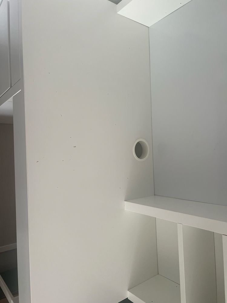 Secretaria criança ikea e cadeira