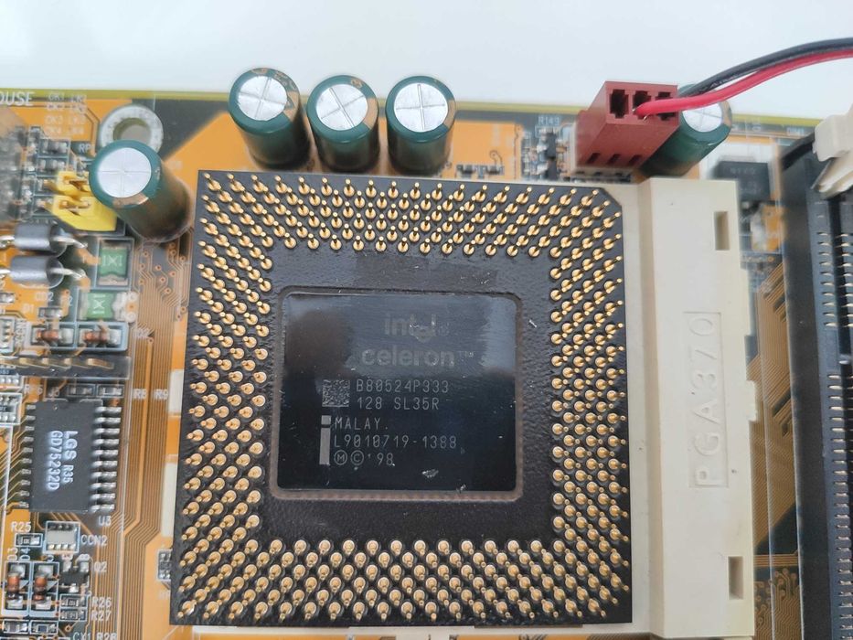 Motherboard + Intel Celeron + Fan | RetroTech | Colecionador | Vintage