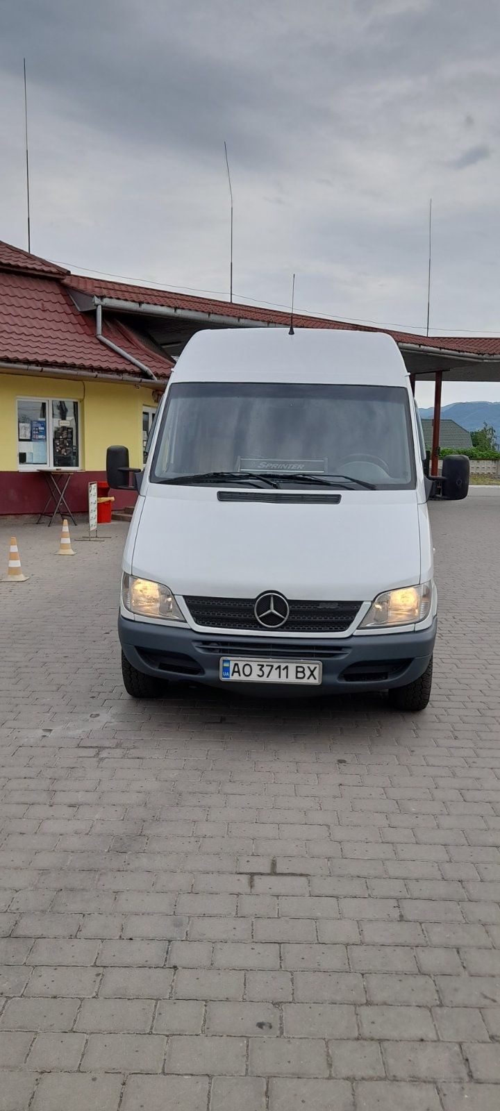 Спрінтер, без вкладень.
