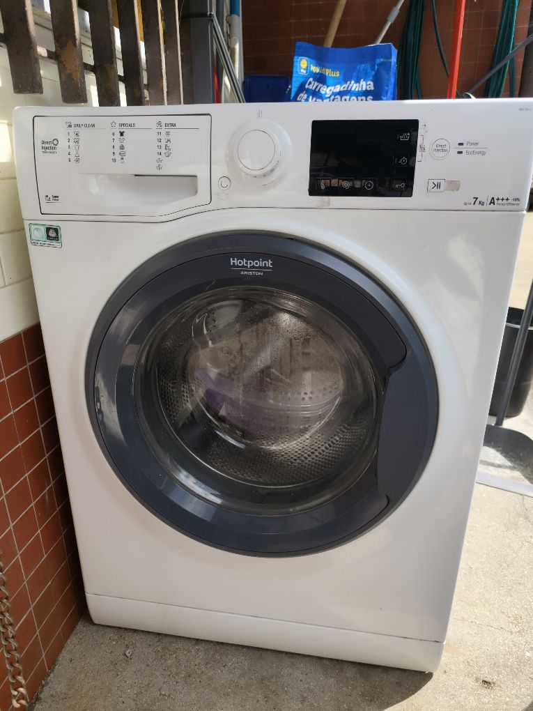 Maquina de lavar hotpoint Ariston direct drive e direct injection A+++