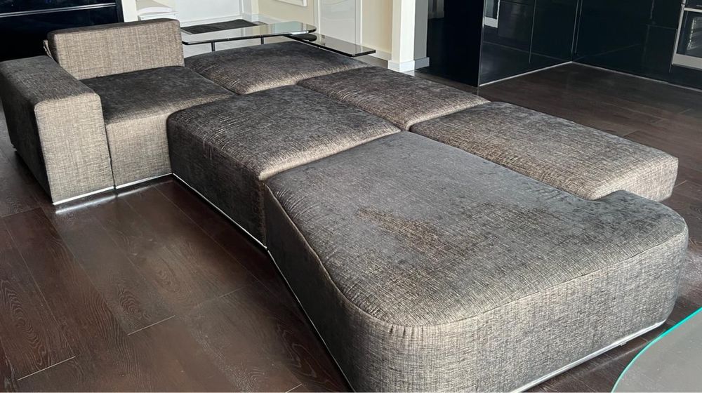 Продам диван угловой большой