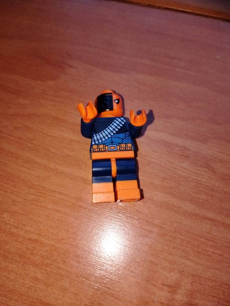 LEGO figurka deathstroke sh194