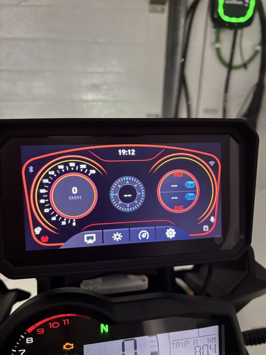 Moto tablet pro Max BMW (modelo 2025)