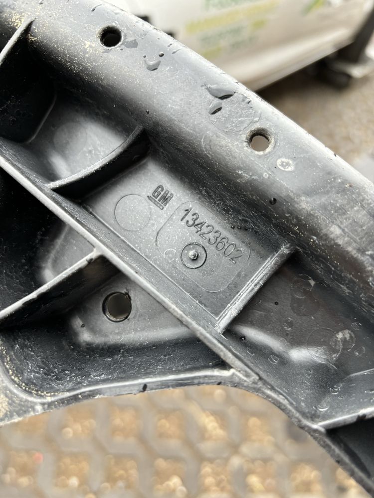 Opel Astra K wzmocnienie zderzak przód