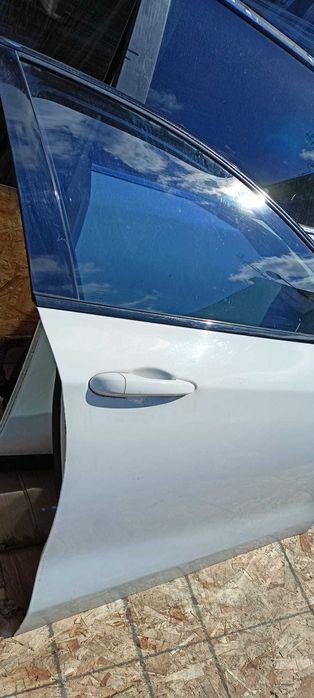 Dodge Dart 2012 - 2016 Drzwi Prawa Przód KPL USA