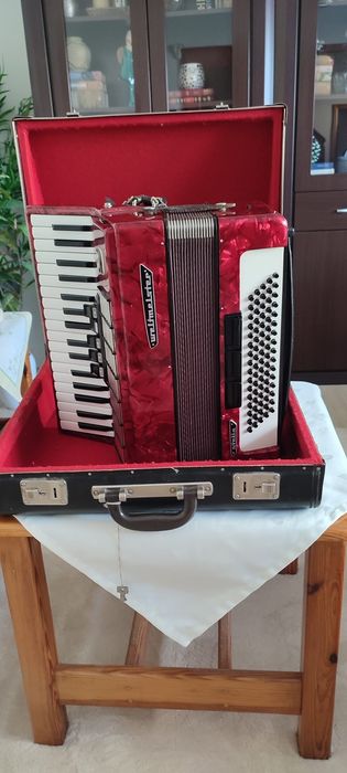 Akordeon Weismaster 80 basów Stella