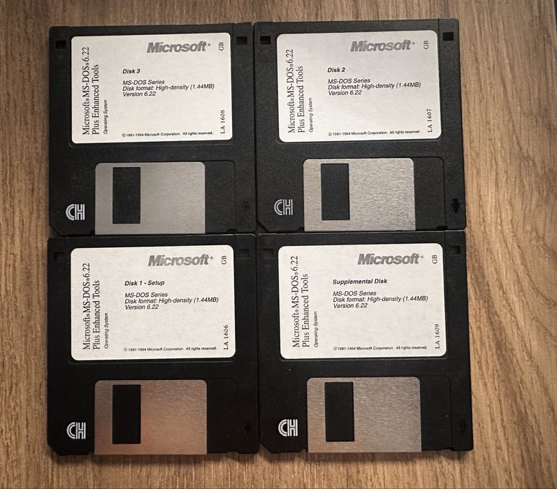 Microsoft MS-DOS 6.22 4 dyskietki i certyfikat
