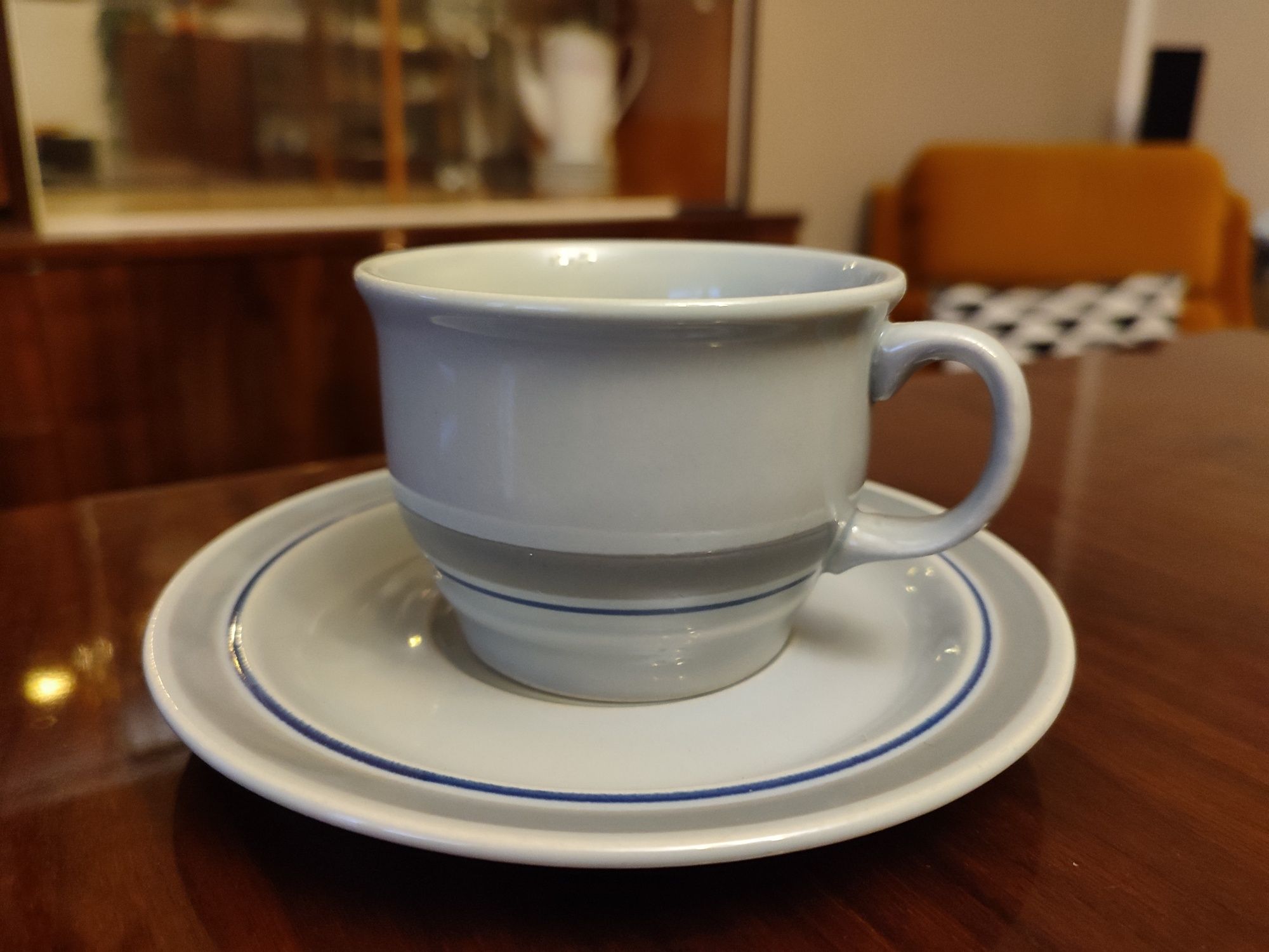 Filiżanki porcelit Pruszków Lotos