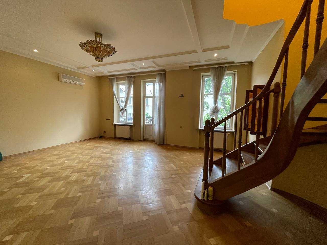 Продаж 6 кім. квартири вул. Глибока