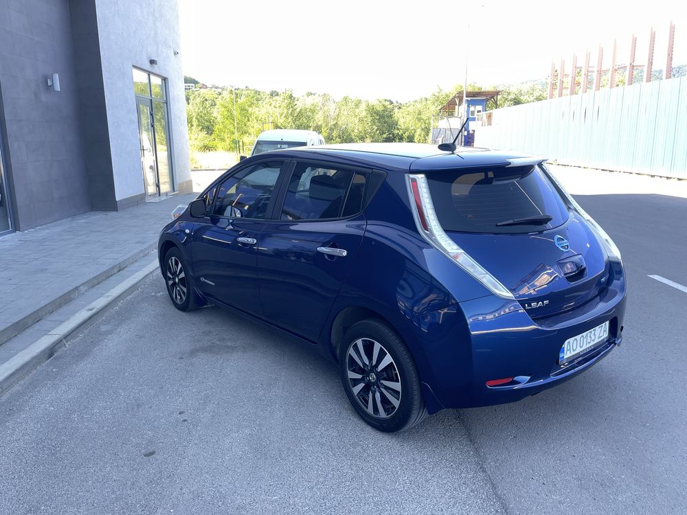 Продам Nissan Leaf 2017 року з батареею 30 kwh