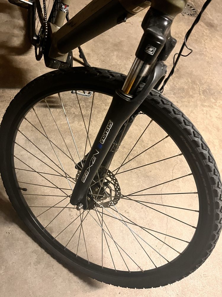 Rower crossowy elektryczny Romet Orkan 1 M MM - zielony-czarny