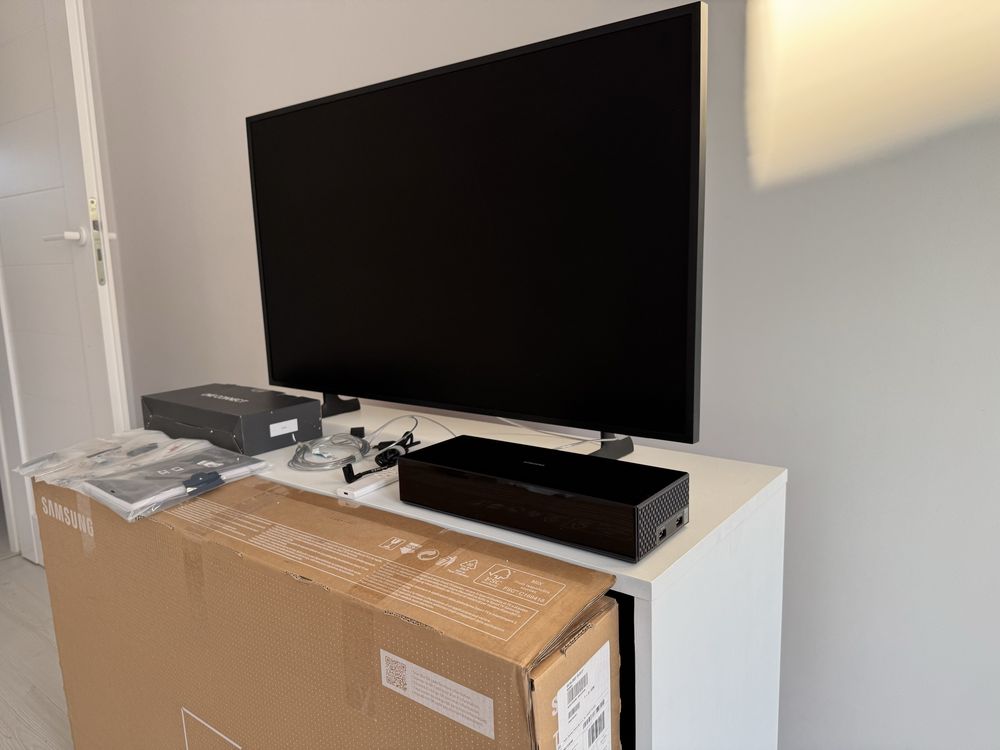 Telewizor Samsung The Frame 43” (2023) QE43LS03BA