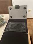Capa + teclado para Tablet de 10’