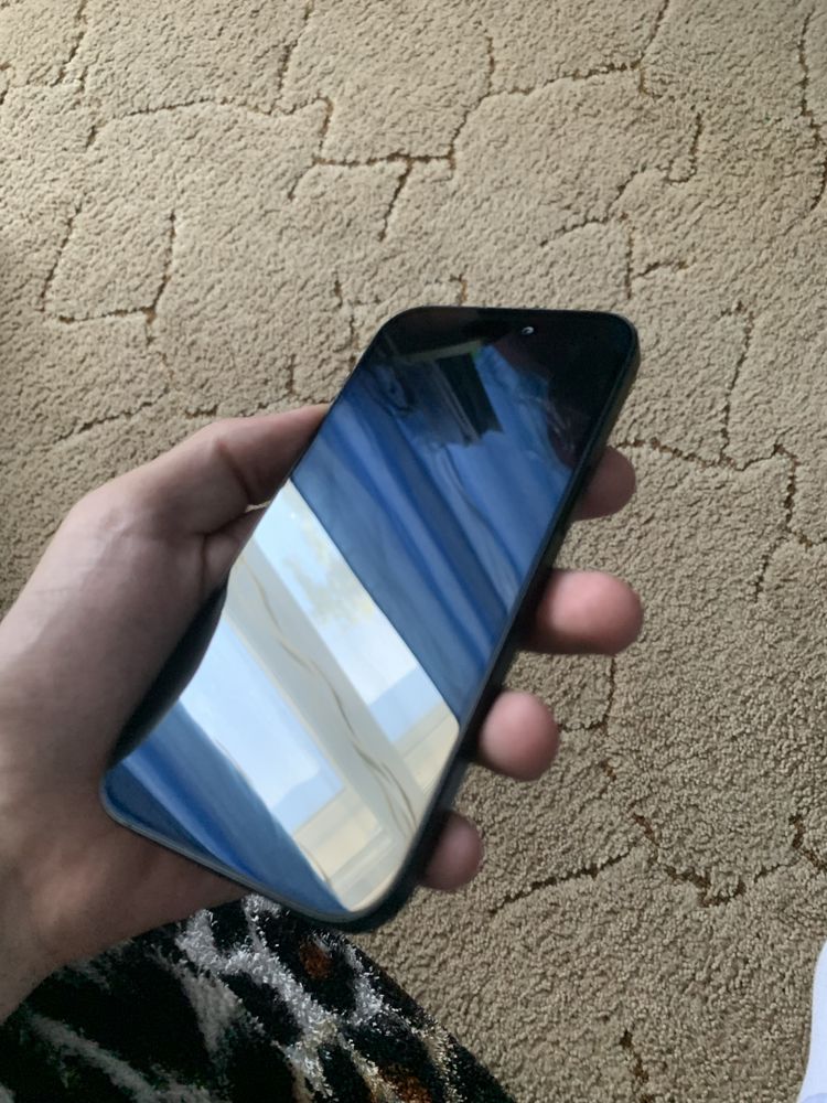 Iphone 15 128gb r sim