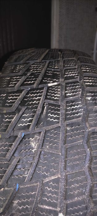 Шини в зборі на авто