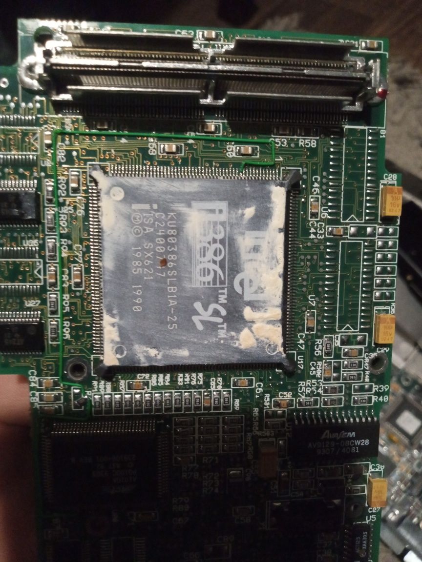 Części od laptopa ast retro Intel 386 sl