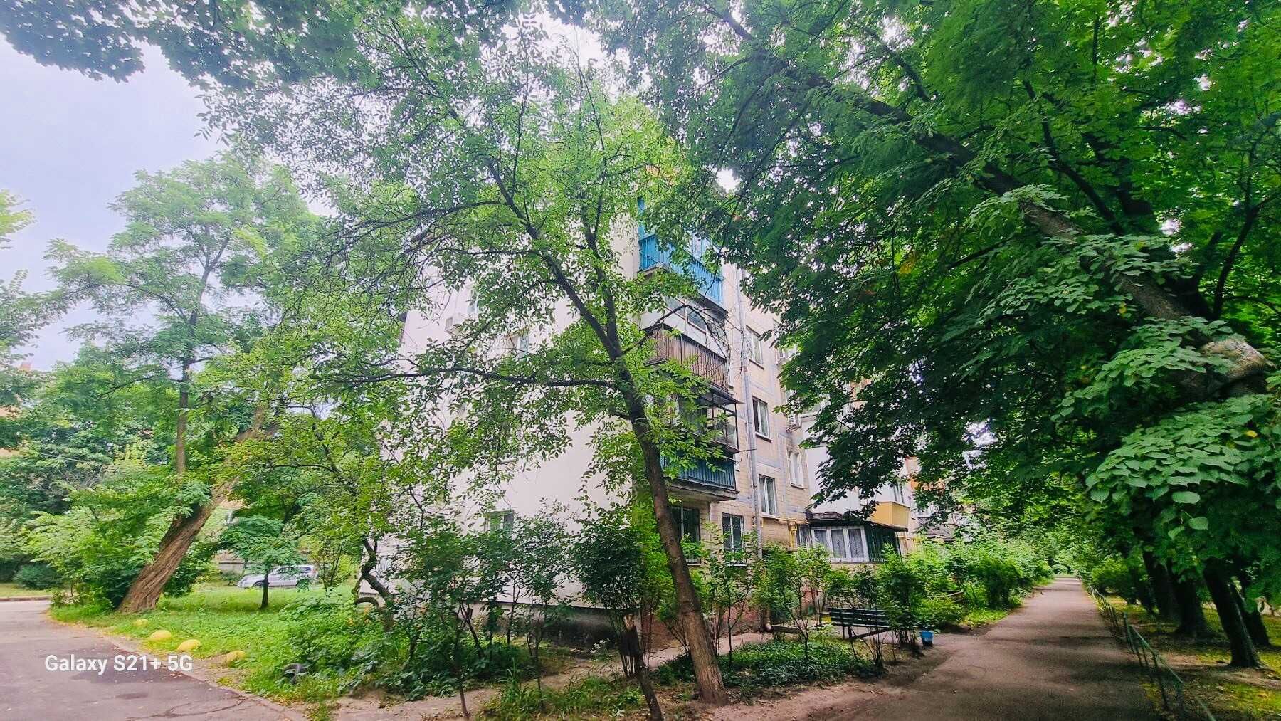Долгосрочная аренда 3 комн. квартира 56 кв.м. по ул.Михаила Донца  12