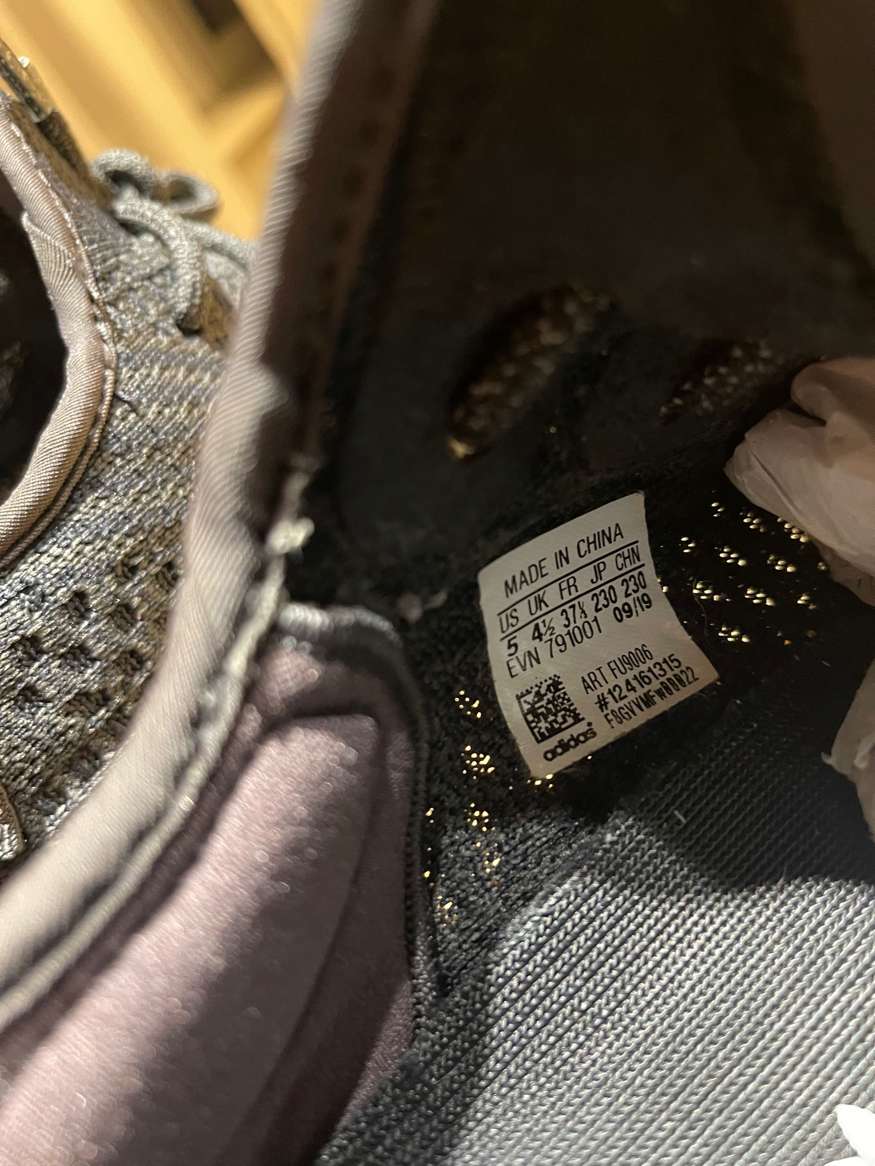 adidas Yeezy boost 350 v2 static black 37 white carbon beluga