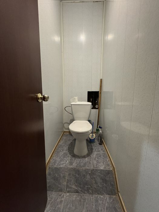 Продаж 3 кім квартри, сталінка, 74,3 м.кв, центр Югока, 2 поверх