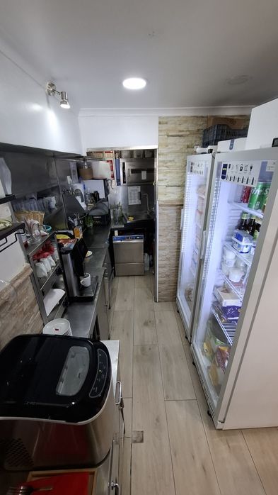 Trespasse de Restaurante em Lisboa. Com Saida de Fumos.