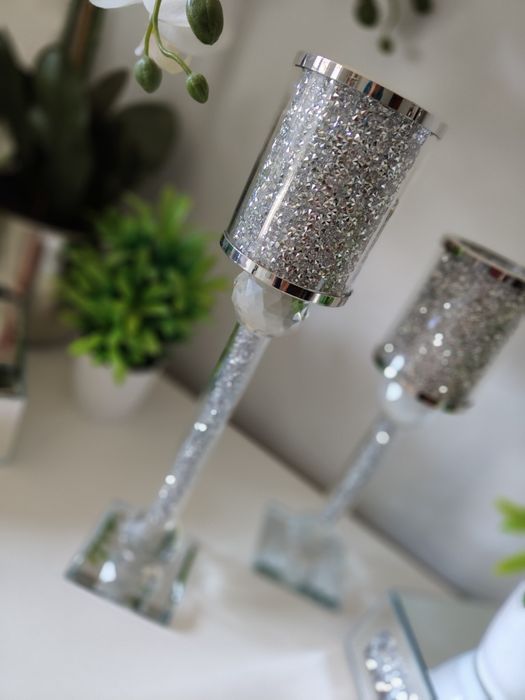 Wysoki świecznik na nóżce z kryształkami Glamour wys. 30cm